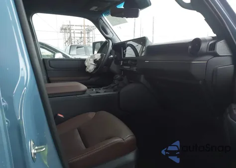 2025 Toyota Land Cruiser из США, поврежденный, VIN JTEABFAJ9SK041853